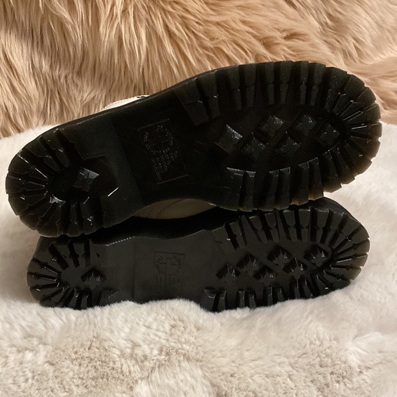 JADON BOOT SMOOTH LEATHER PLATFORMS DR. MARTENS NWT - Picture 8 of 10